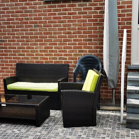 Studio Equipe Brussels Sint-Pieters-Leeuw Exterior photo
